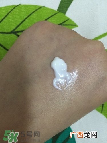 玉泽和雅漾哪个好？玉泽和雅漾对比