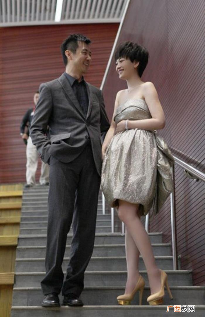 鄢颇电视剧，导演鄢颇的前半生竟然跟电视剧一样