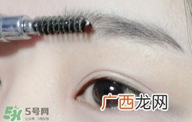 粉色桃花妆画法步骤 桃花妆画法步骤