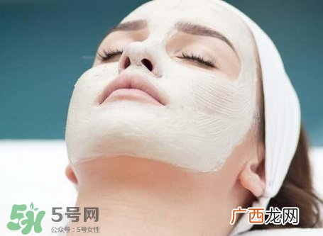 闭合性粉刺可以敷面膜吗?闭合性粉刺能敷面膜吗?