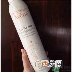 雅漾喷雾可以当爽肤水用吗？雅漾喷雾能当爽肤水用吗？