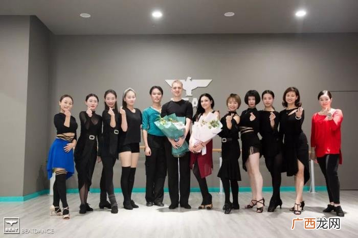 拉丁舞教学，拉丁舞旁手位+直角手位的教学分解