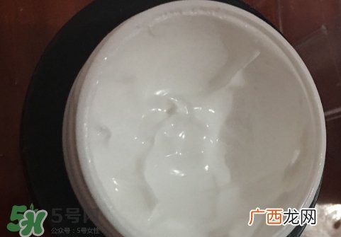 极密水光素颜霜怎么用？极密素颜霜使用方法