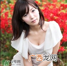 精华乳要洗掉吗？精华乳要不要洗？