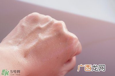 科颜氏丰润保湿水凝精华乳 科颜氏丰润保湿水凝精华乳怎么样