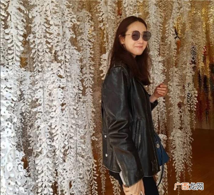 崔智友丈夫，媒体曝崔智友小9岁丈夫是红牌牛郎