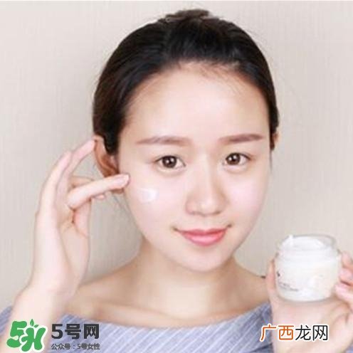 睡眠面膜使用误区？睡眠面膜的错误用法？