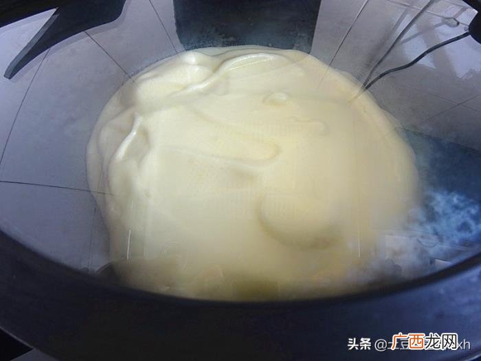 舒芙蕾蛋糕,平底锅就能完成的、入口即化的舒芙蕾式蛋糕
