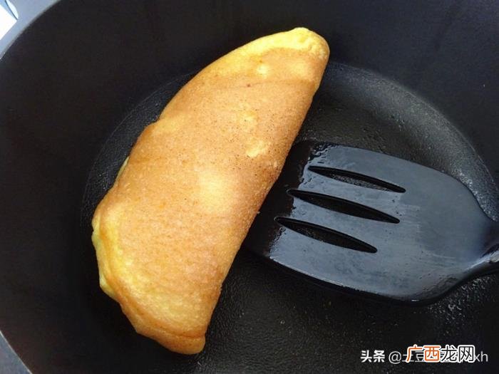舒芙蕾蛋糕,平底锅就能完成的、入口即化的舒芙蕾式蛋糕