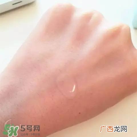 兰蔻大眼精华和雅诗兰黛小棕瓶哪个好？兰蔻大眼精华和小棕瓶对比