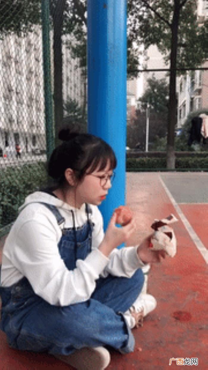 异地恋如何给男朋友一个惊喜 给男朋友制造惊喜大全