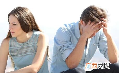 女朋友让我买化妆品比较贵，我该拒绝吗？