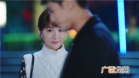 女朋友哭了怎么安慰她比较好？