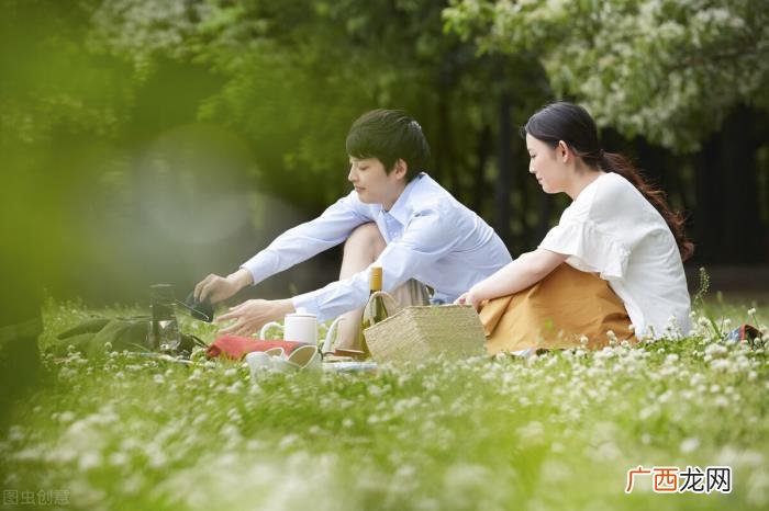 如何和刚认识的女孩在微信上聊天 如何和妹子日常聊天