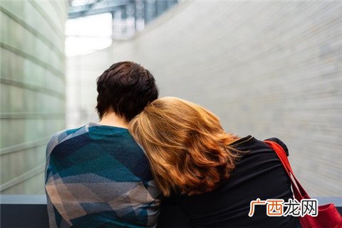 女人对你动了真情会有什么表现?