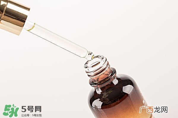 精华液的正确使用方法 精华液什么时候用