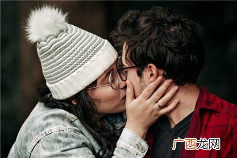 有哪些结婚入洞房的游戏？结婚闹洞房游戏汇总