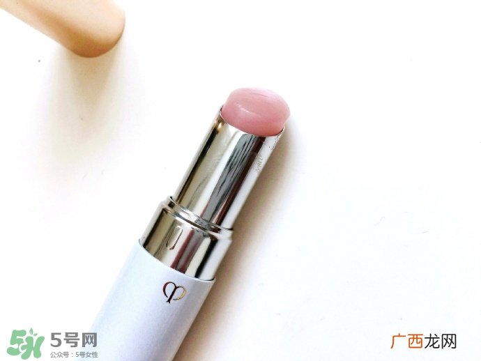 cpb防晒唇膏试色 cpb防晒唇膏怎么样?