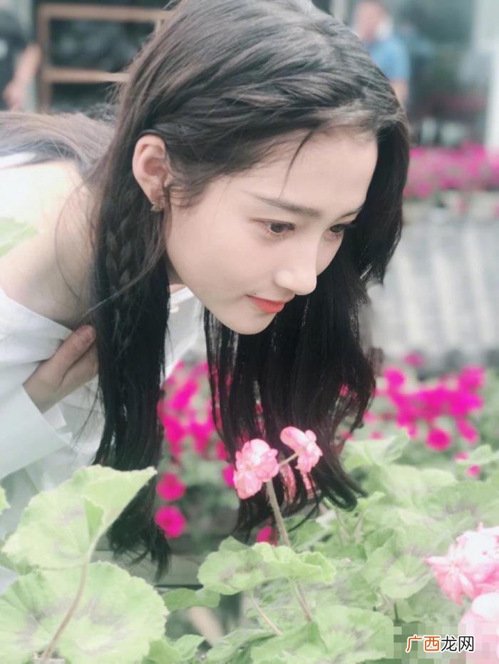 热巴关晓彤，关晓彤和迪丽热巴不但同剧还同造型