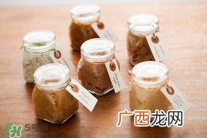 唇部磨砂膏多久用一次？唇部磨砂膏可以天天用吗？