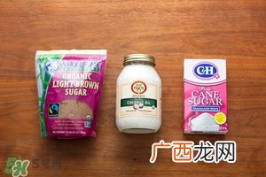 唇部磨砂膏多久用一次？唇部磨砂膏可以天天用吗？