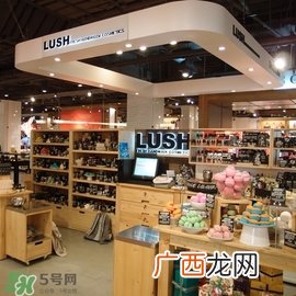 lush唇部磨砂膏怎么用？lush唇部磨砂膏使用方法