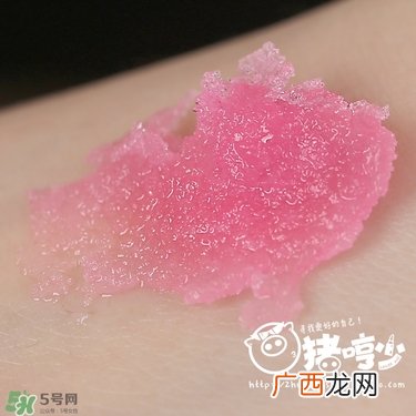 lush唇部磨砂膏保质期是多久？lush唇部磨砂膏过期可以用吗？