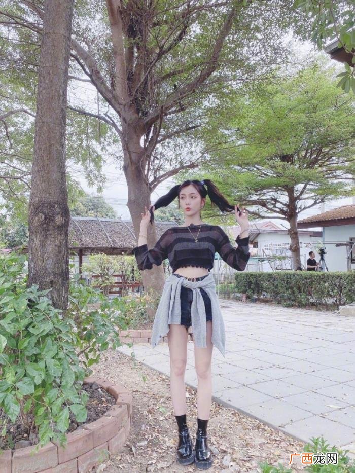鞠婧祎身高,166cm吴宣仪和159cm鞠婧祎