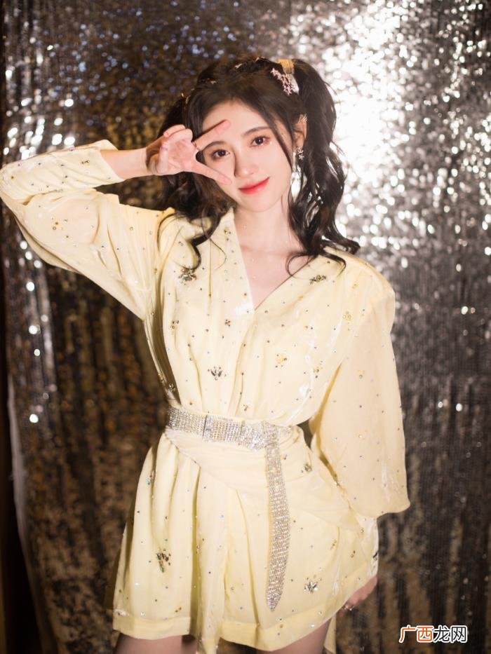 鞠婧祎身高,166cm吴宣仪和159cm鞠婧祎