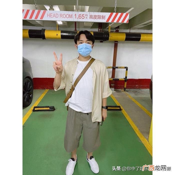 李亚男身高，王祖蓝李亚男与165cm栏杆合照自曝最萌身高差