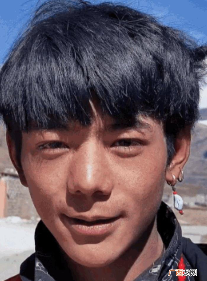 军艺双子星，他不愧是和杨洋并称军艺双子星的男人