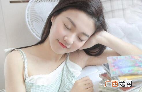 一个女生喜欢你的暗示,这些细节就是暗示喜欢