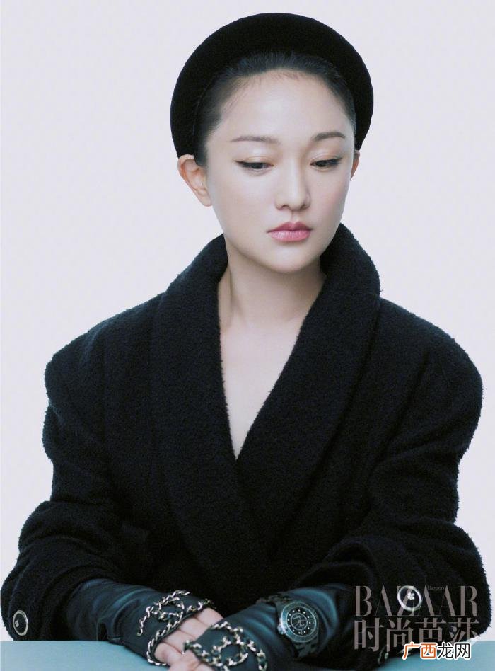 西装背影女，周迅身穿西装上演背影杀重回如懿传