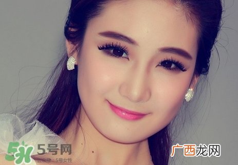 额头上长痘痘用什么药膏?额头上长痘痘涂什么药好?
