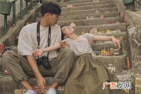 异性相吸是什么意思呢？男女异性相吸的原因