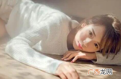 女生假装喜欢你会有什么表现，别被外表所欺骗