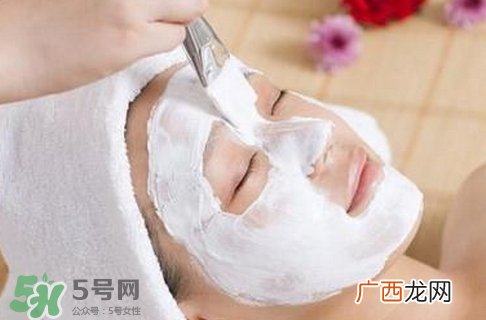 为什么敷完面膜脸上黏黏的?敷完面膜脸上黏黏的怎么办?