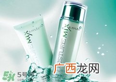 脸上长痘痘用什么护肤品好?脸上长痘痘用什么化妆品好?