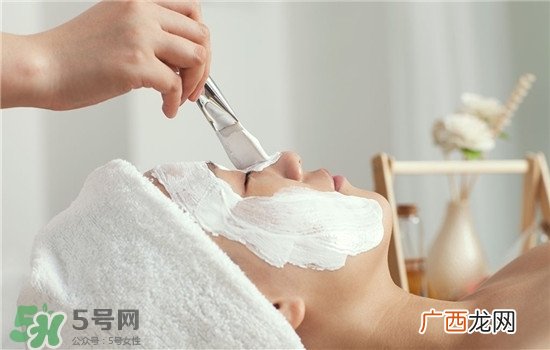 芦荟面膜的制作方法 芦荟和什么一起做面膜比较好