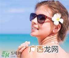 补涂防晒霜要洗脸吗?怎么补涂防晒霜?