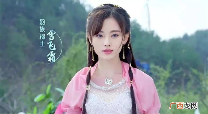 鞠婧祎回眸，回眸一笑百媚生的鞠婧祎初恋脸太撩人