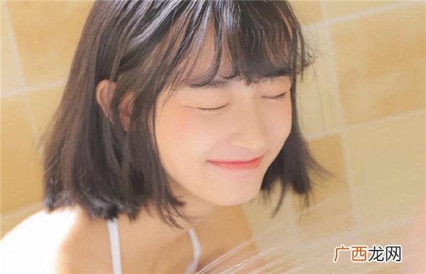 撩女生的情话套路，撩到她欲罢不能