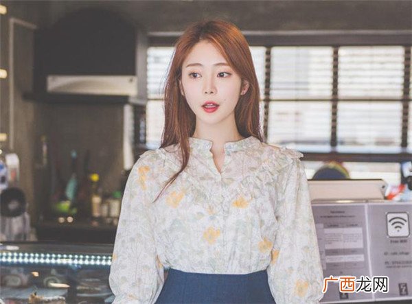 如何在图书馆搭讪心仪的女生，才不会被当成坏人？