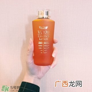 城野医生vc100化妆水和城野医生收敛水哪个好?对比