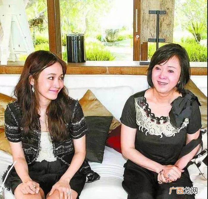周杰伦学历，周杰伦妈妈为啥不喜高学历高颜值的侯佩岑