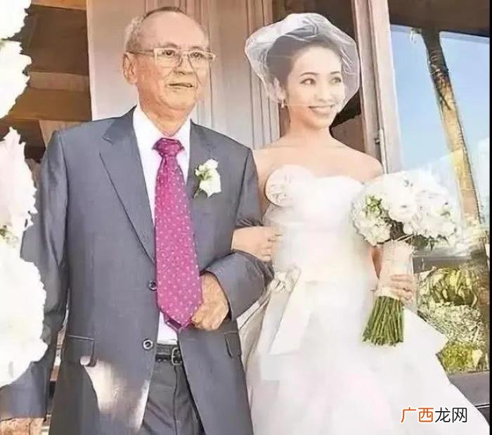 周杰伦学历，周杰伦妈妈为啥不喜高学历高颜值的侯佩岑