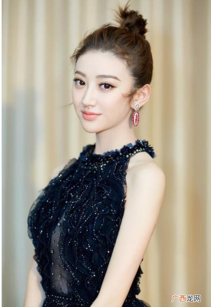 江疏影合唱,李易峰景甜江疏影春晚合唱极具正能量的