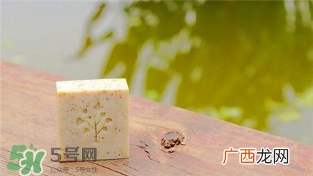 洁面皂是碱性的吗?洁面皂可以天天用吗?
