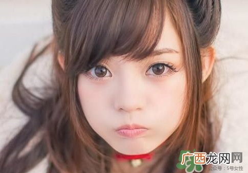 眼角长了个疙瘩是怎么回事?眼角长疙瘩怎么办?