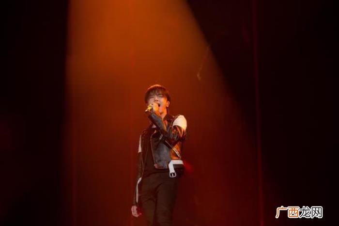 华晨宇圈粉，可圈粉最多的居然是来助演的华晨宇